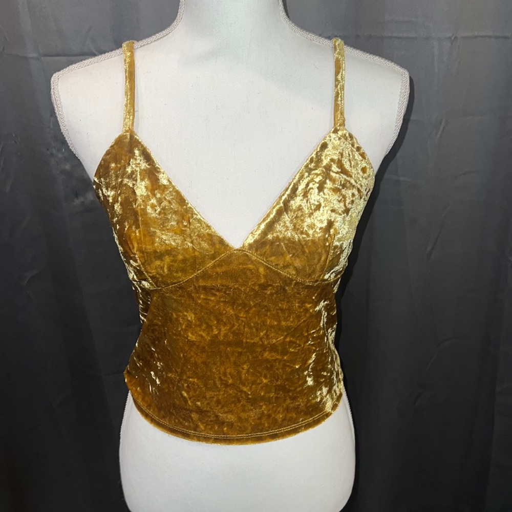 Forever 21 size medium gold crushed velvet tank adjustable straps